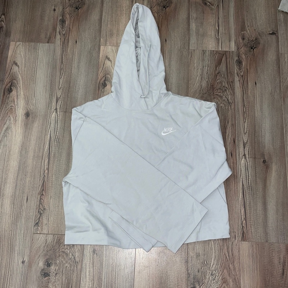 Cropped Nike Hoodie